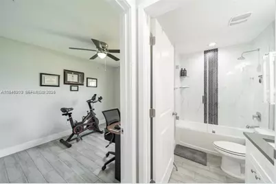 1302 NE 2nd Place, Cape Coral, FL 33909 - Photo 16