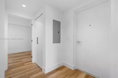 650 SW 1st St #406, Miami, FL 33130 - Photo 14