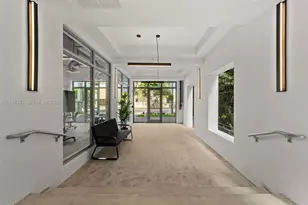 650 SW 1st St, Miami, FL 33130 - Photo 2