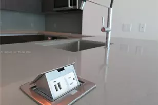 1080 Brickell Ave, Miami, FL 33131 - Photo 12