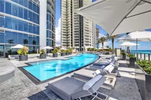 18555 Collins Ave, Sunny Isles Beach, FL 33160 - Photo 38