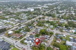 8400 NW 24th Ct, Miami, FL 33147 - Photo 18