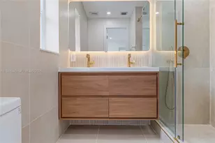 1065 NW 50th St, Miami, FL 33127 - Photo 12