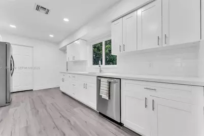 195 NW 115th St, Miami, FL 33168 - Photo 4