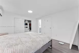 195 NW 115th St, Miami, FL 33168 - Photo 6