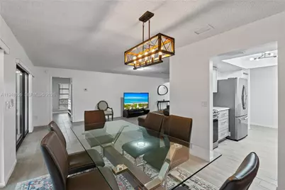 6109 S Ambertree Ln, Greenacres, FL 33463 - Photo 10