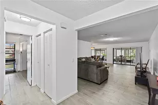 6109 S Ambertree Ln, Greenacres, FL 33463 - Photo 2