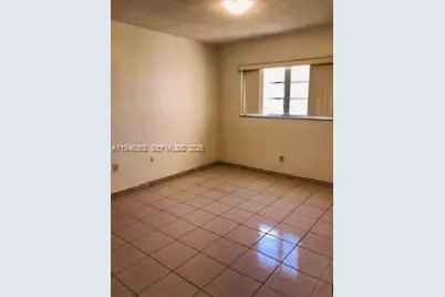 120 Royal Palm Rd #102, Hialeah Gardens, FL 33016 - Photo 4