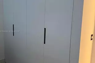 1010 Brickell Ave, Miami, FL 33131 - Photo 10