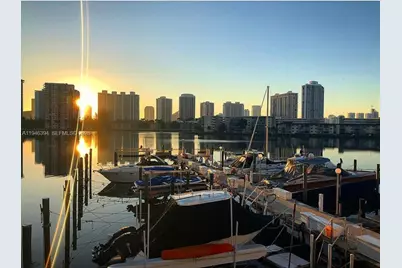 18061 Biscayne Blvd #301, Aventura, FL 33160 - Photo 38