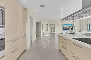 17301 Biscayne Blvd, North Miami Beach, FL 33160 - Photo 22