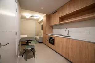 11 NE 6th, Miami, FL 33132 - Photo 4