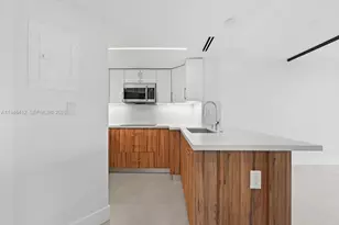 8215 SW 152nd Ave, Miami, FL 33193 - Photo 2