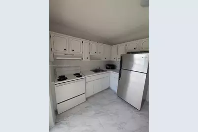 1461 SW 5th St #4, Miami, FL 33135 - Photo 8