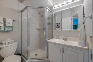 3401 NW 47th Ave, Lauderdale Lakes, FL 33319 - Photo 14