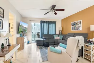 1351 SW 125th Ave, Pembroke Pines, FL 33027 - Photo 16