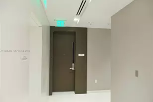 300 Biscayne Blvd Way, Miami, FL 33131 - Photo 4