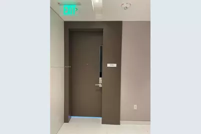 300 Biscayne Boulevard Way #1006E, Miami, FL 33131 - Photo 32