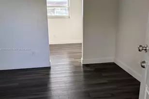 1461 SW 5th St, Miami, FL 33135 - Photo 16