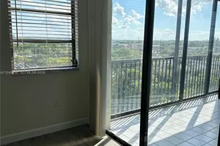 2240 N Cypress Bend Dr, Pompano Beach, FL 33069 - Photo 36