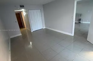 7601 E Treasure Dr, North Bay Village, FL 33141 - Photo 24