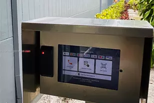 919 Hillcrest Dr, Hollywood, FL 33021 - Photo 4