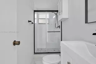 201 178th Dr, Sunny Isles Beach, FL 33160 - Photo 20