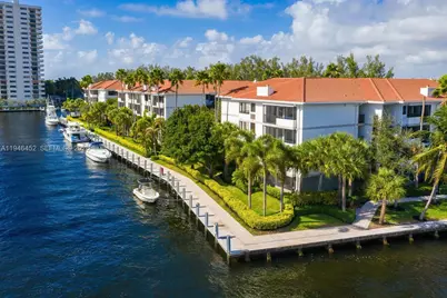 3101 Port Royale Blvd #L232, Fort Lauderdale, FL 33308 - Photo 2