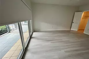 946 Bay Dr, Miami Beach, FL 33141 - Photo 14