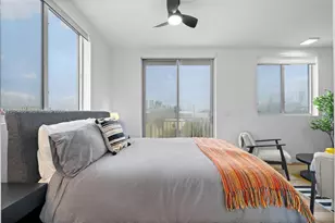 650 SW 1st St, Miami, FL 33130 - Photo 16