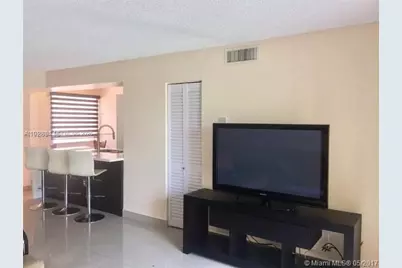 4652 NW 97th Pl #235, Doral, FL 33178 - Photo 8