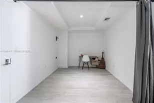 45 SW 9th St, Miami, FL 33130 - Photo 22