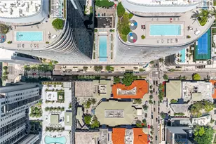 45 SW 9th St, Miami, FL 33130 - Photo 6