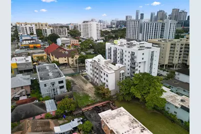 650 SW 1st St #304, Miami, FL 33130 - Photo 28