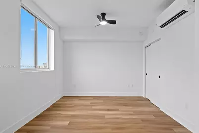 650 SW 1st St #304, Miami, FL 33130 - Photo 16