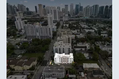650 SW 1st St #304, Miami, FL 33130 - Photo 26