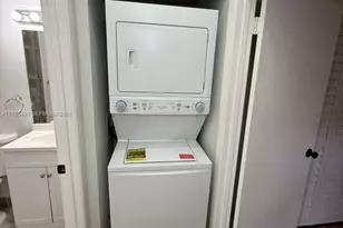 1791 NW 96th Terrace, Pembroke Pines, FL 33024 - Photo 16