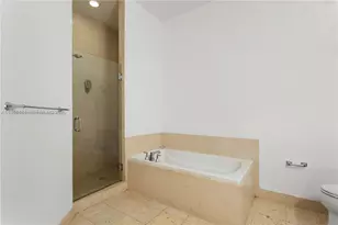 19900 E Country Club Dr, Aventura, FL 33180 - Photo 10