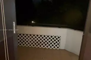 911 E Ponce De Leon Blvd, Coral Gables, FL 33134 - Photo 20