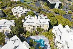 8363 Lake Dr, Doral, FL 33166 - Photo 22