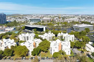 8363 Lake Dr, Doral, FL 33166 - Photo 24