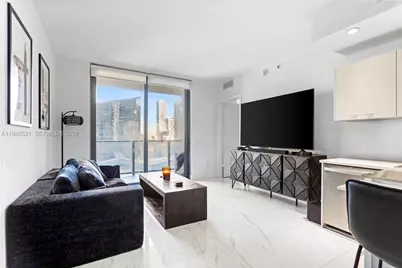 45 SW 9th St #1209, Miami, FL 33130 - Photo 4