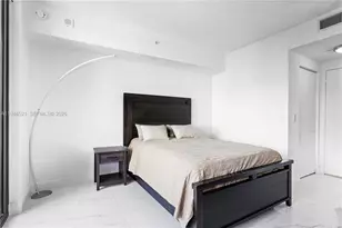 45 SW 9th St, Miami, FL 33130 - Photo 6