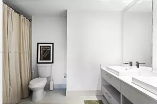 45 SW 9th St, Miami, FL 33130 - Photo 8