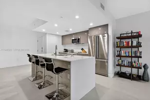 13800 Highland Dr, North Miami Beach, FL 33181 - Photo 4