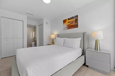 239 SW 9th St #2304, Miami, FL 33130 - Photo 16