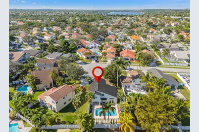 2003 NW 181st Ave, Pembroke Pines, FL 33029 - Photo 50