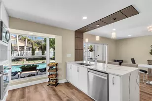 2003 NW 181st Ave, Pembroke Pines, FL 33029 - Photo 6