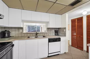 10825 SW 112th Ave, Miami, FL 33176 - Photo 12