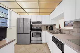 10825 SW 112th Ave, Miami, FL 33176 - Photo 8